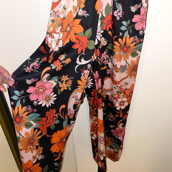 Floral jumpsuit LAST CHANCE: DONATING SOON - Picture 3 of 4